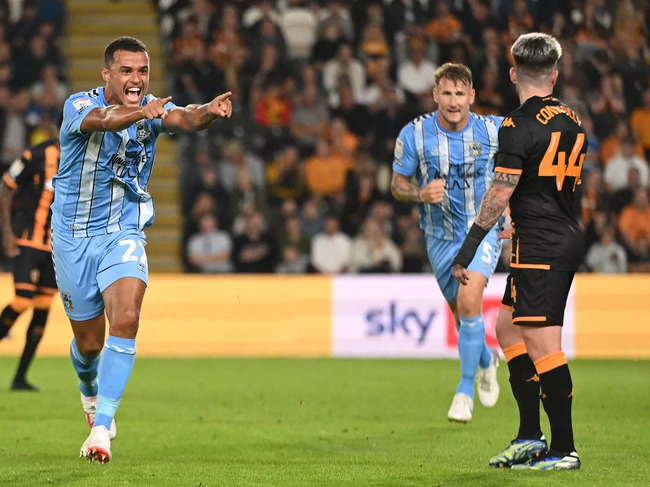 Màn so tài gay cấn giữa Coventry vs Hull City